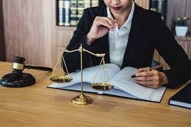 Level 5 Diploma in Law (OTHM)